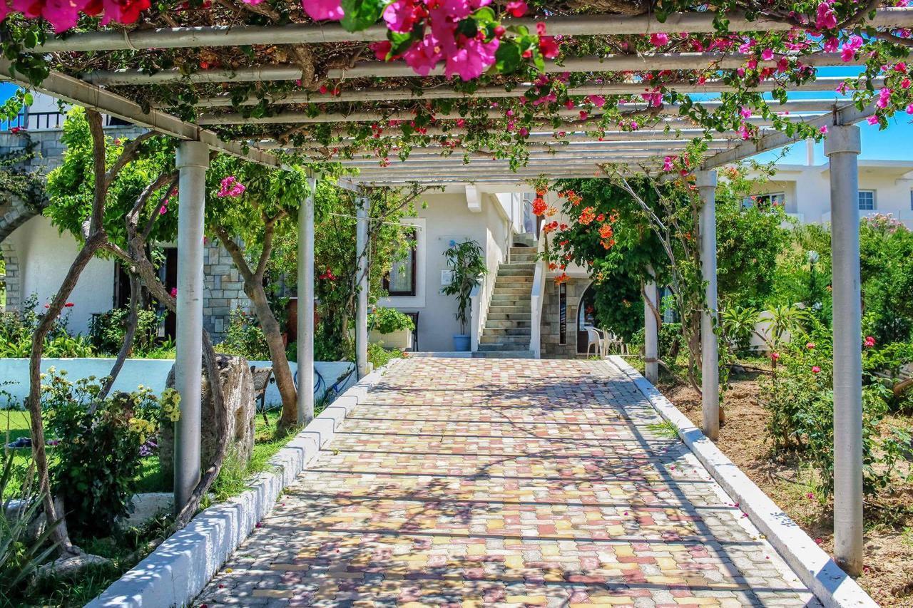 Villa Merabello Agia Marina  Exterior photo